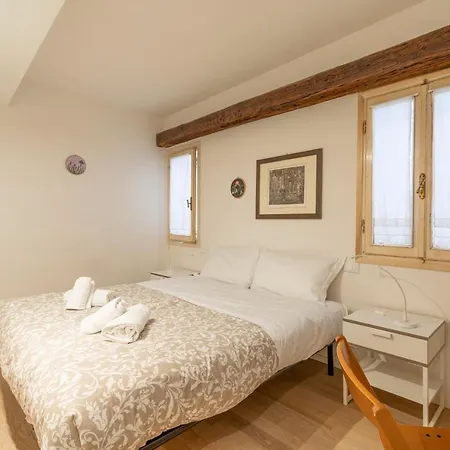 Ca' Lirica Apartment Venice
