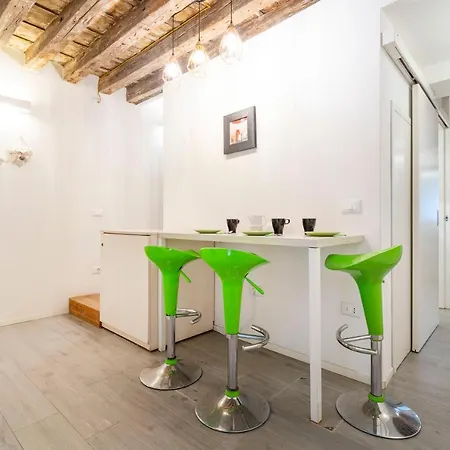 Apartment Ca' Lirica *