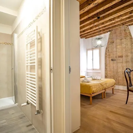 Apartment Ca' Lirica *